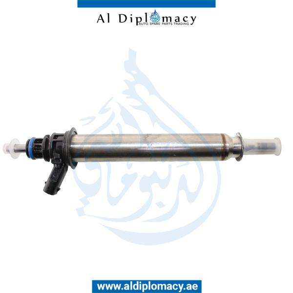 FUEL INJECTOR WITH NOZZLE