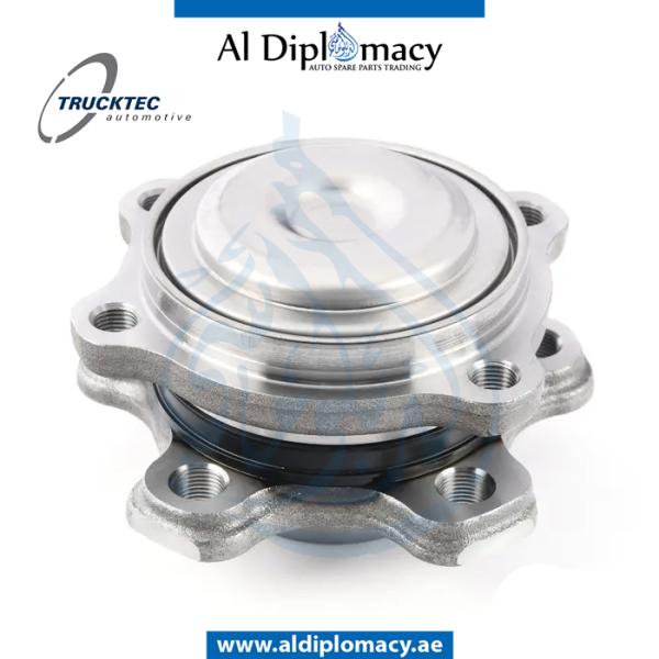 FRONT WHEEL HUB WITH BEARING