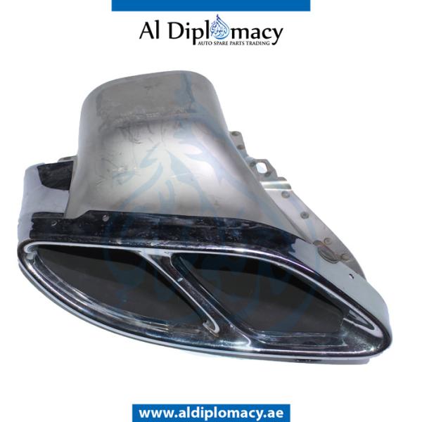 EXHAUST TAILPIPE TIP RIGHT