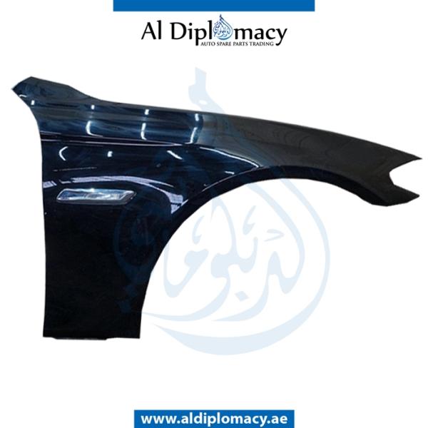 FRONT FENDER RIGHT