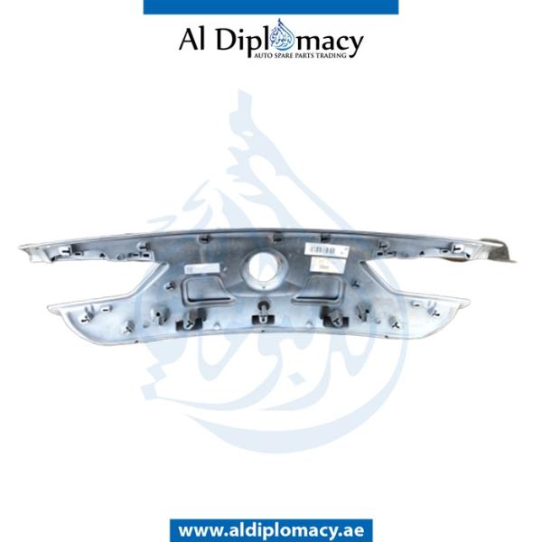 TRUNK LID LOWER COVER