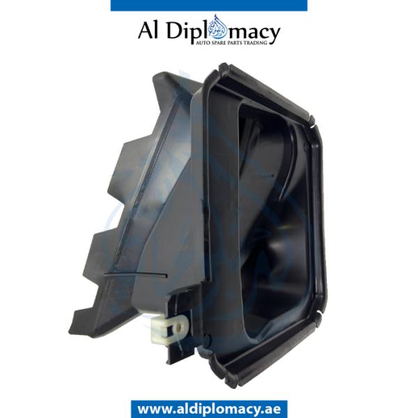 RADIATOR AIR DUCT RIGHT