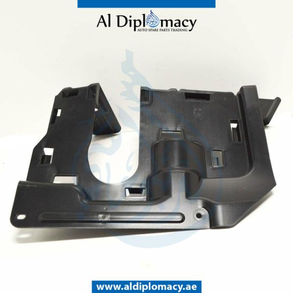 STEERING ASSEMBLY COVER FRONT RIGHT