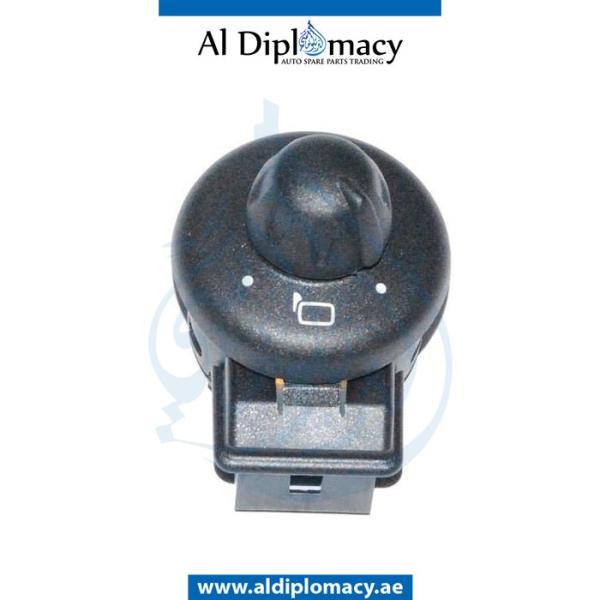 MIRROR ADJUSTMENT SWITCH