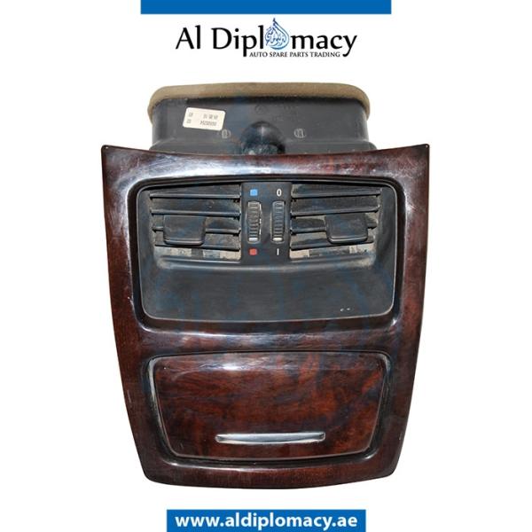 REAR A/C GRILLE