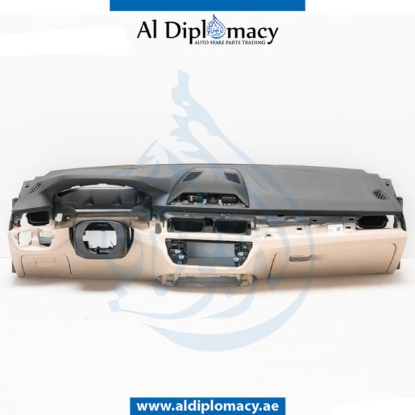 DASHBOARD BLACK AND BEIGE WITH HEAD UP DISPLAY COMPLETE